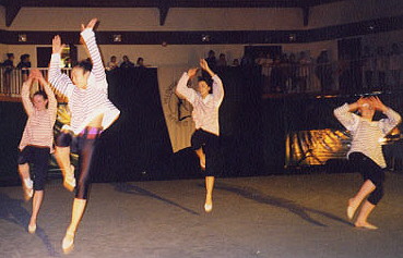 la danse de Manue Extra!!! 